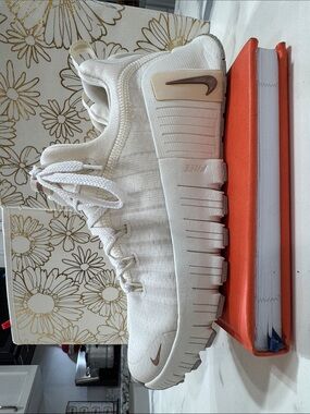 Nike Women’s Cream/White Flexible Training Shoe